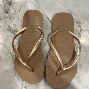 Havaianas platform flip flops-size 6